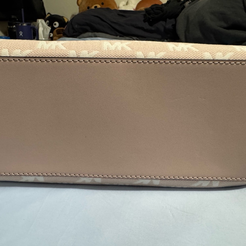 Michael Kors Powder Blush Satchel NWT - Picture 4 of 4